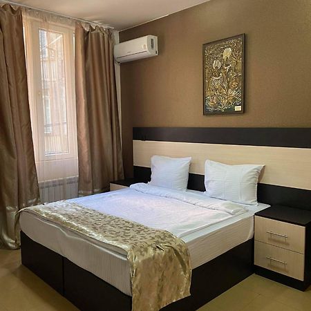 Hotel Premium Armenia Yerevan Ngoại thất bức ảnh