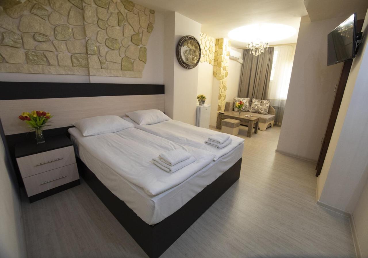 Hotel Premium Armenia Yerevan Ngoại thất bức ảnh