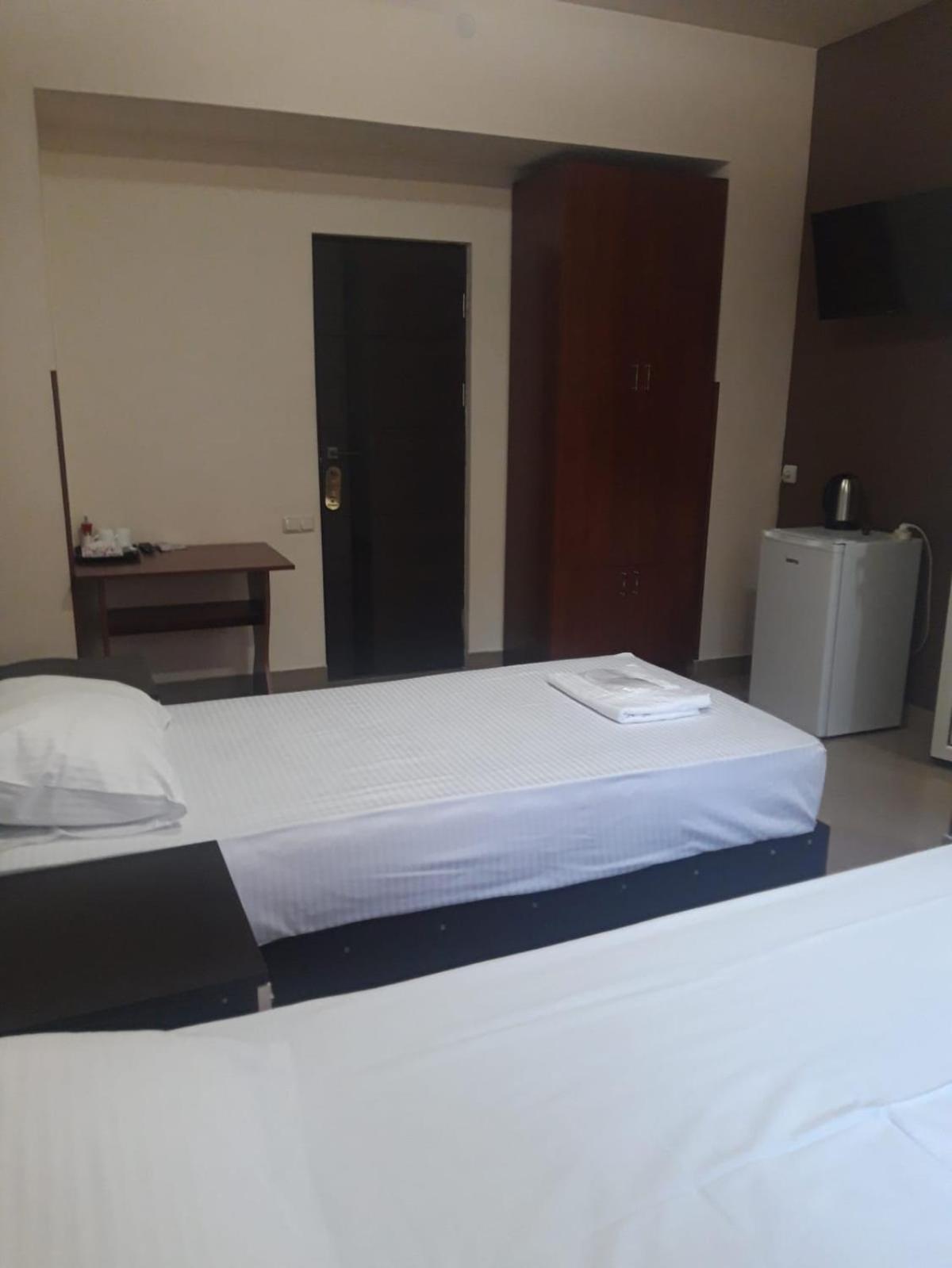 Hotel Premium Armenia Yerevan Ngoại thất bức ảnh