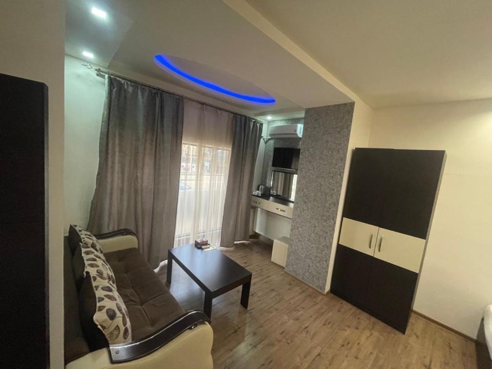 Hotel Premium Armenia Yerevan Ngoại thất bức ảnh