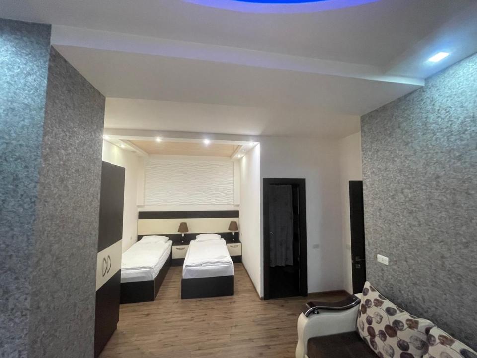 Hotel Premium Armenia Yerevan Ngoại thất bức ảnh