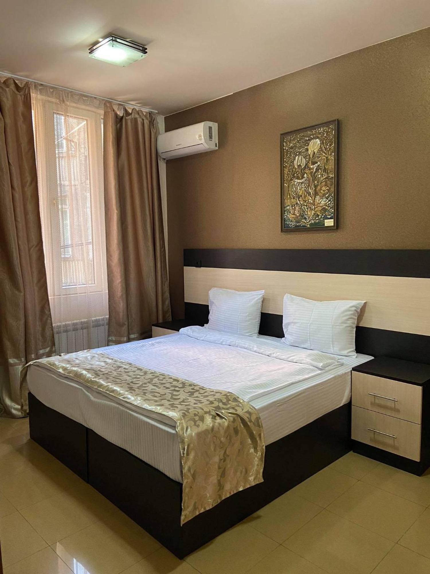 Hotel Premium Armenia Yerevan Ngoại thất bức ảnh